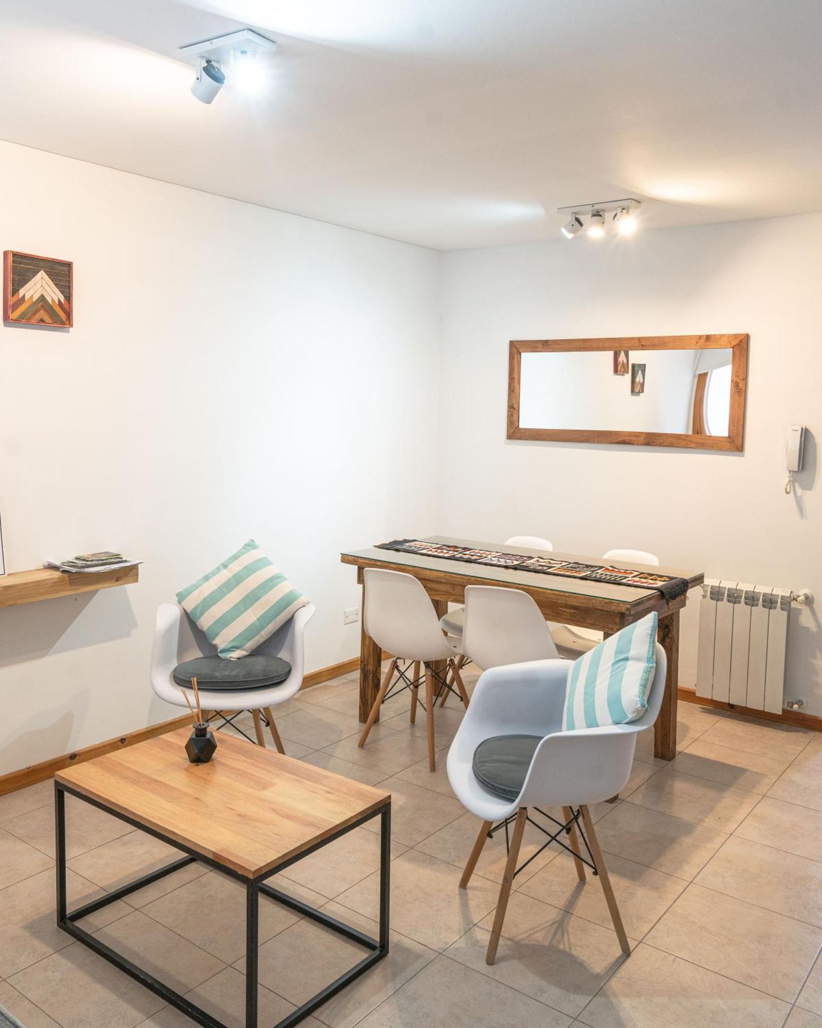 Moderno Departamento Centrico En San Martin De Los Andes - Habitatsma Kültér fotó